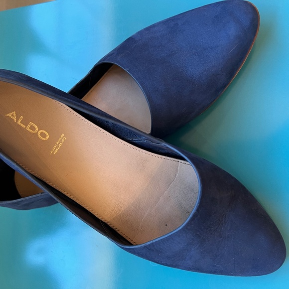 Aldo Blanchette Blue Suede Slip On, Toe Ballet Flats. Women's - Picture 5 of 5